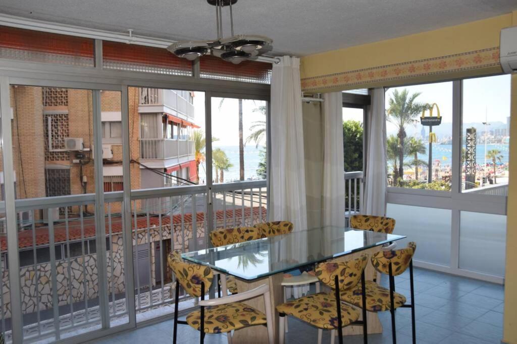 Apartamento En El Paseo Maritimo De เบนิดอร์ม ภายนอก รูปภาพ