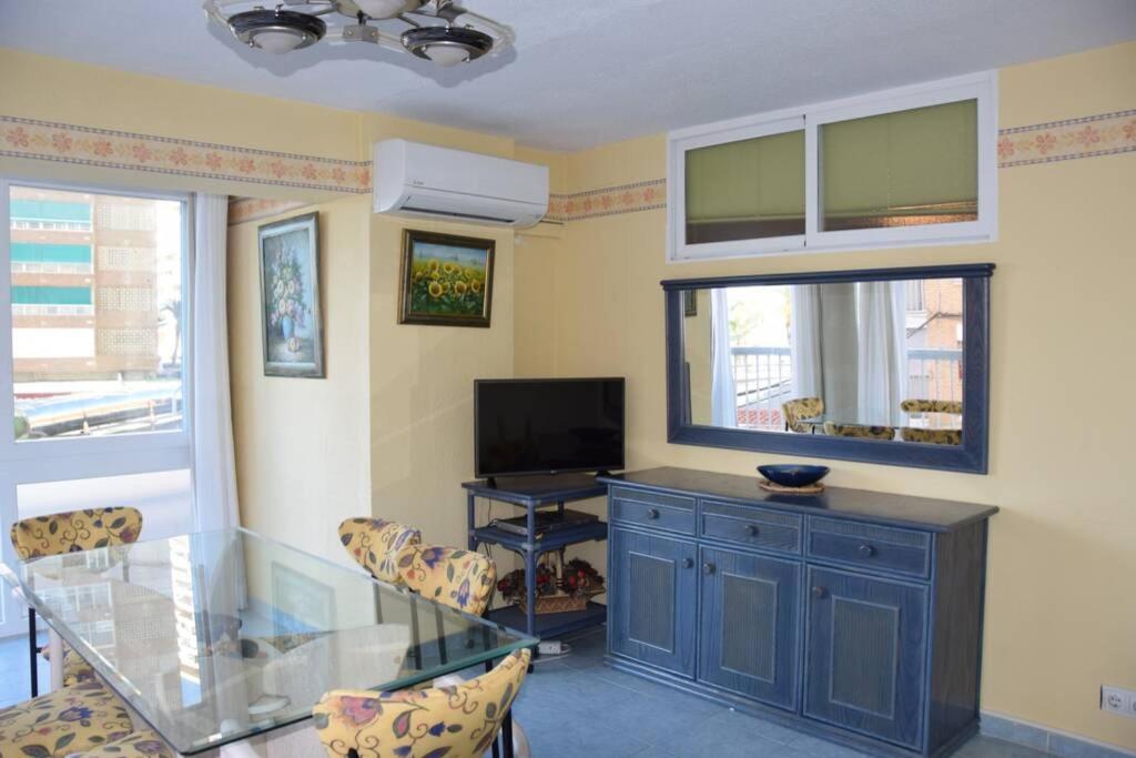 Apartamento En El Paseo Maritimo De เบนิดอร์ม ภายนอก รูปภาพ